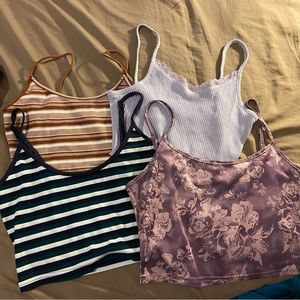 4 Set Tank Crop Tops Medium